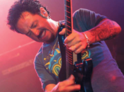 Steve Lukather mit Gitarre