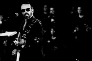  DAVE STEWART: SWEET DREAMS ARE MADE OF THIS