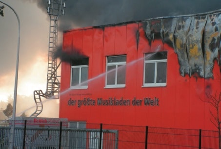 Ein schwerer Brand vernichtete 2006 die Hälfte der Verkaufsflächen.