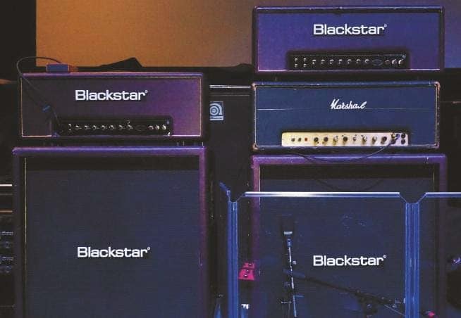 Blackstar Artisan 100 mit 4x12er Boxen und sein alter Scorpions-Marshall-Plexi