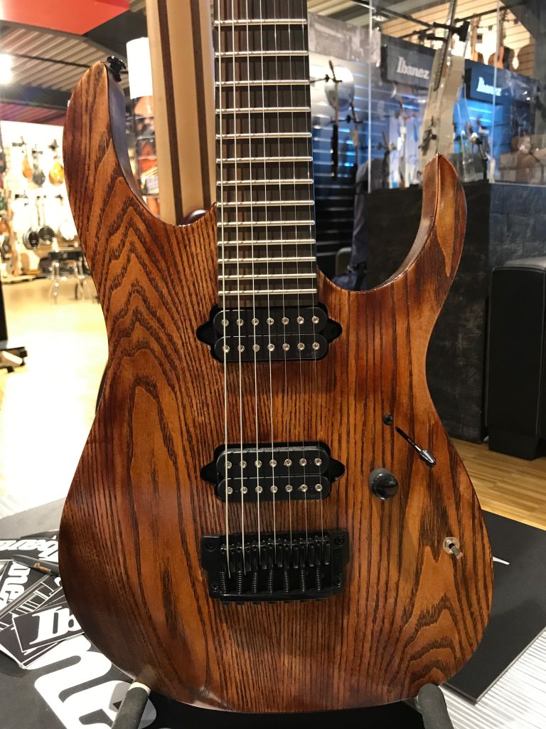 Ibanez 2019