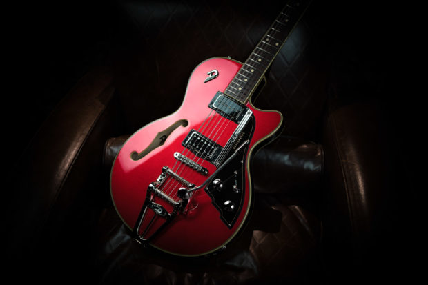 Rote Duesenberg Starplayer III Caralina