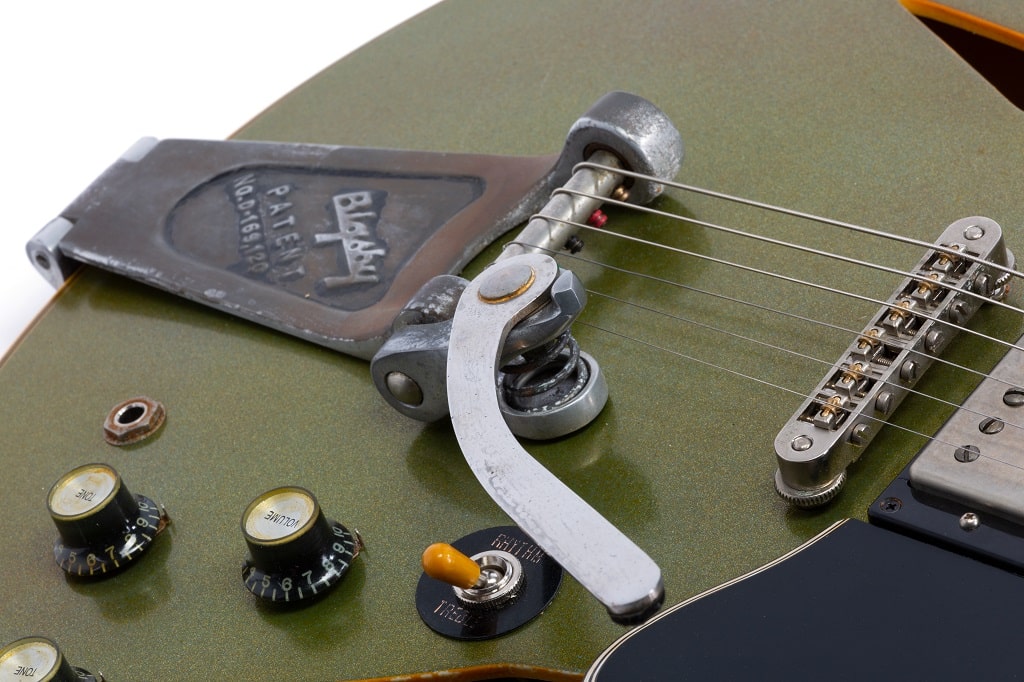 Coole Optik – lässige Funktion: Bigsby mit Roller-Bridge